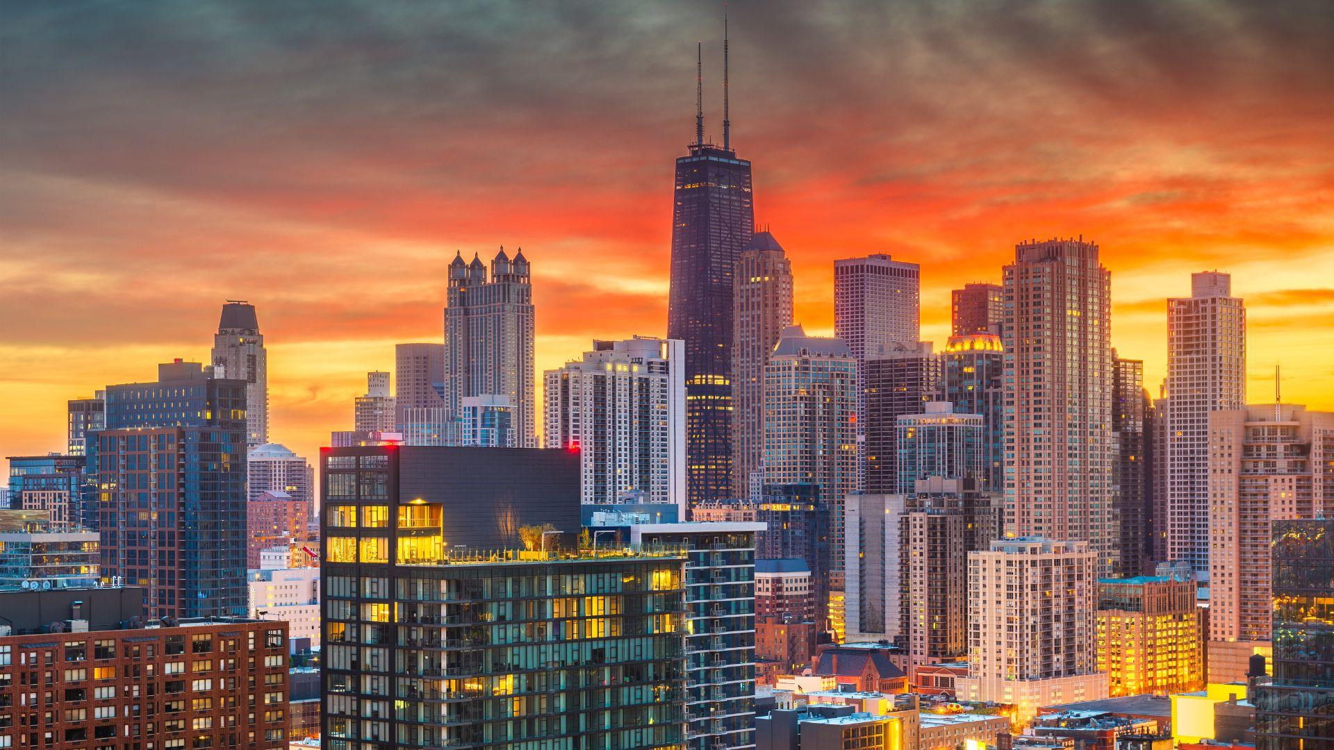Chicago skyline at sunset on the drive to Midway Airport